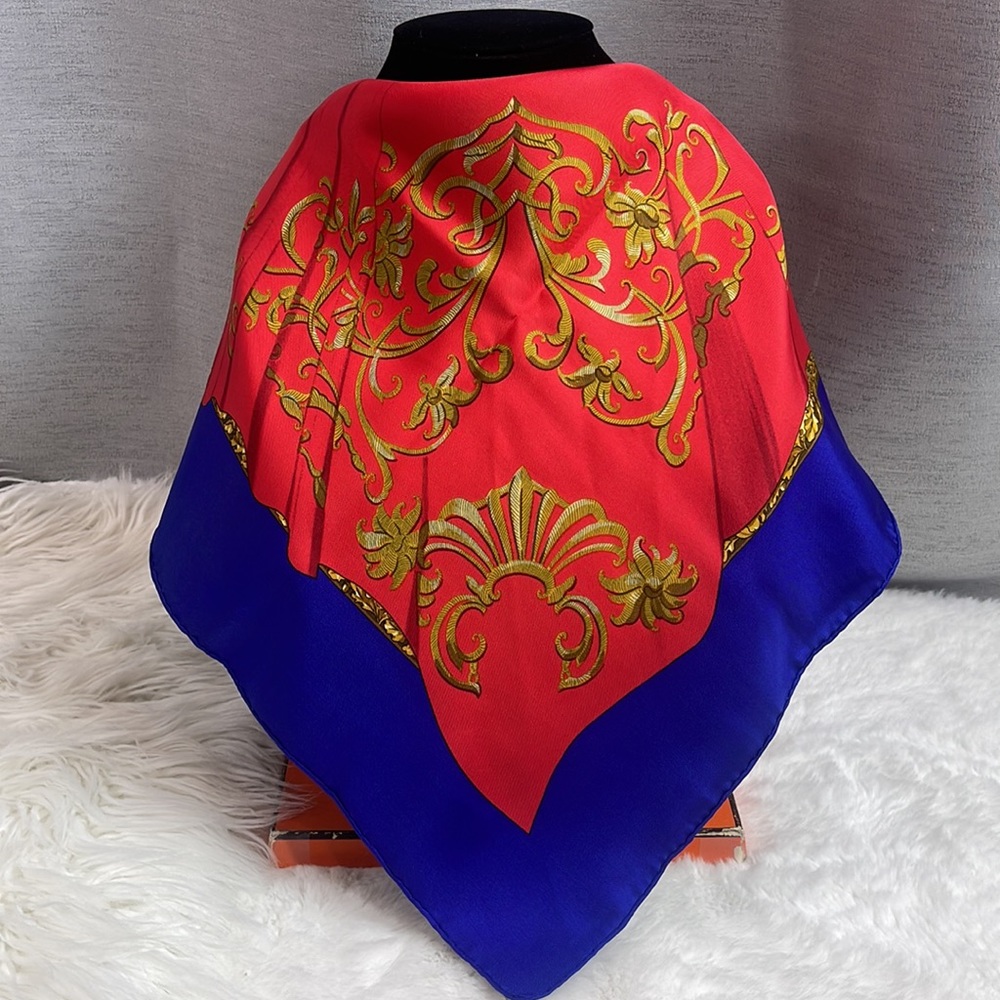 ‼️‼️‼️SOLD‼️‼️‼️Hermes scarf vintage souvenirs de Paris byHilton McConnico - Picture 15 of 16